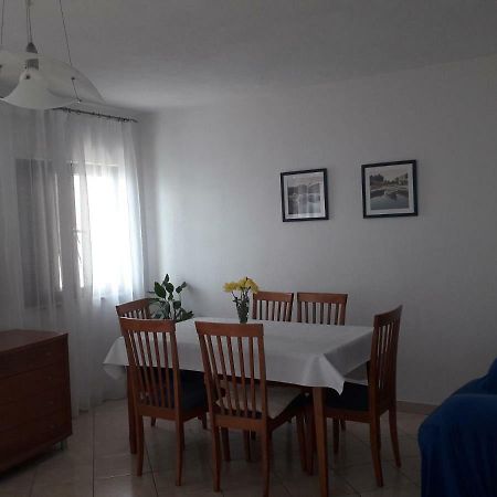 Apartmani Mara I Kata Omiš Esterno foto