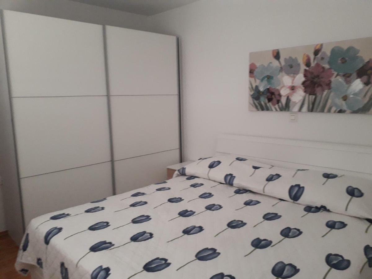 Apartmani Mara I Kata Omiš Esterno foto
