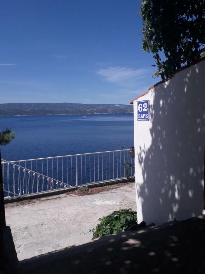 Apartmani Mara I Kata Omiš Esterno foto